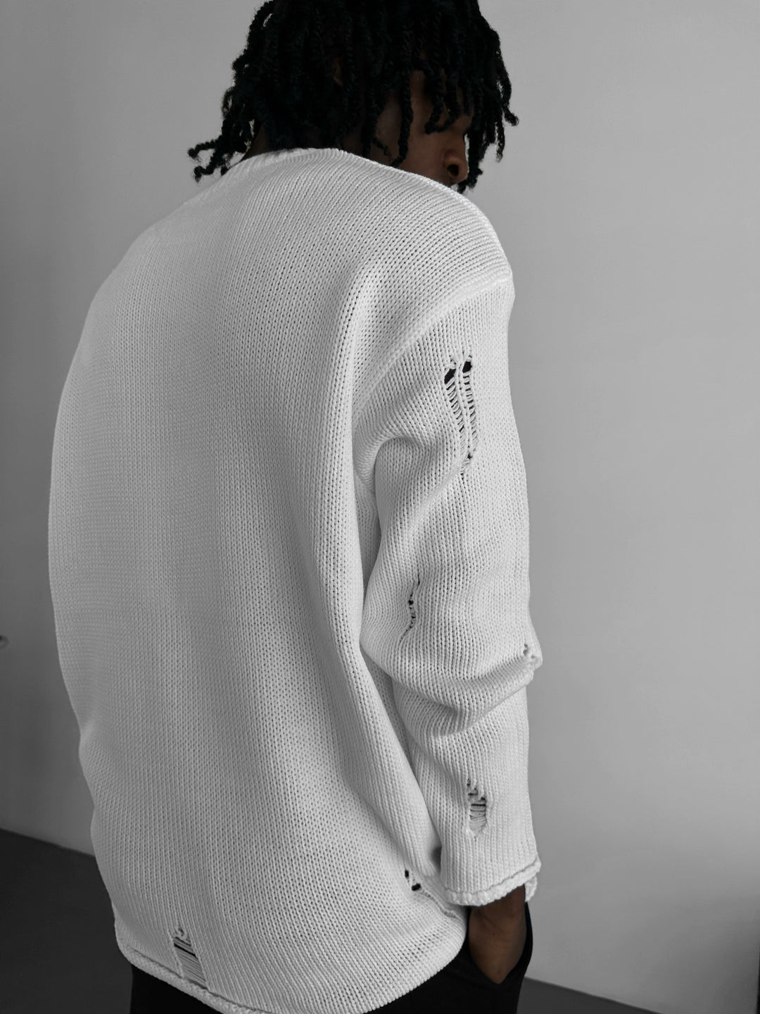 Oversize Torn Sweater - White
