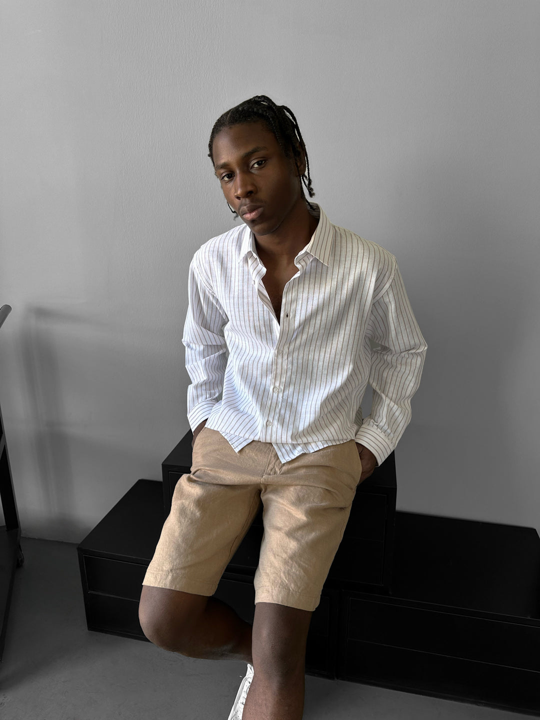 Loose Fit Linen Shorts - Beige