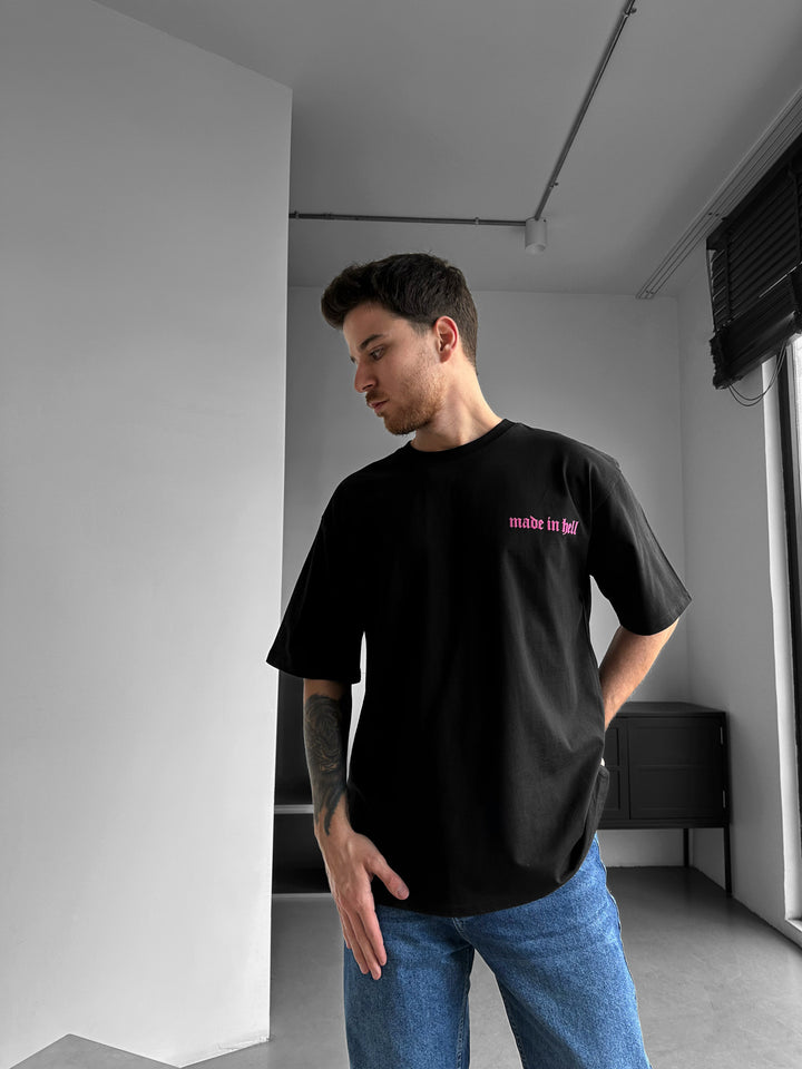 Oversize Made in Hell T-shirt - Black and Lila