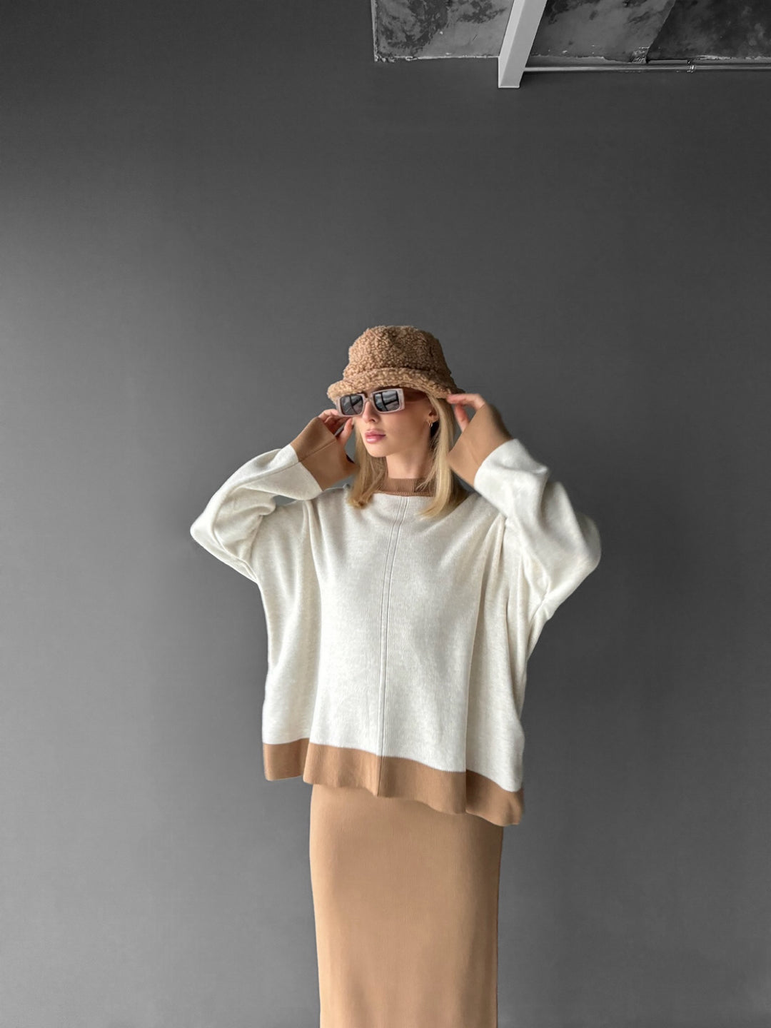 Straight Knit Sweater - Brown