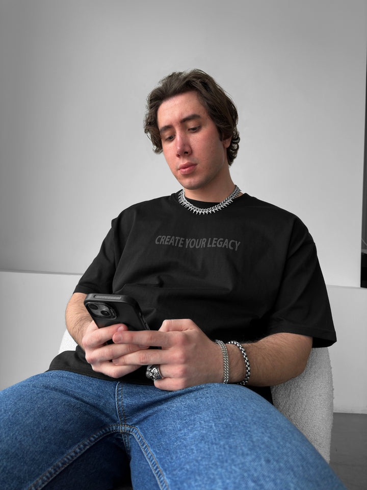 Oversize Legacy T-shirt - Black
