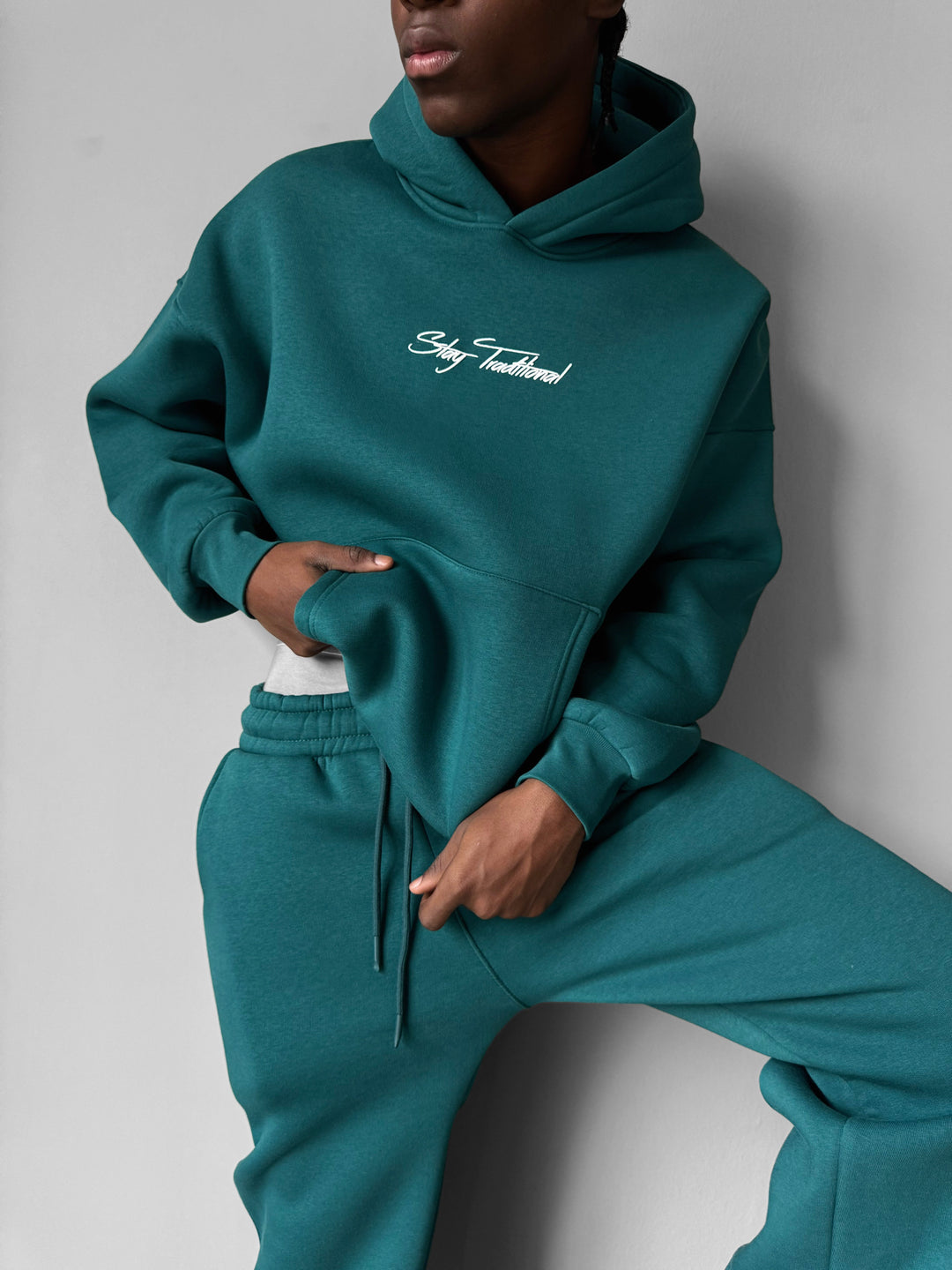 Oversize 'Stay Traditional' Hoodie - Sea Moss