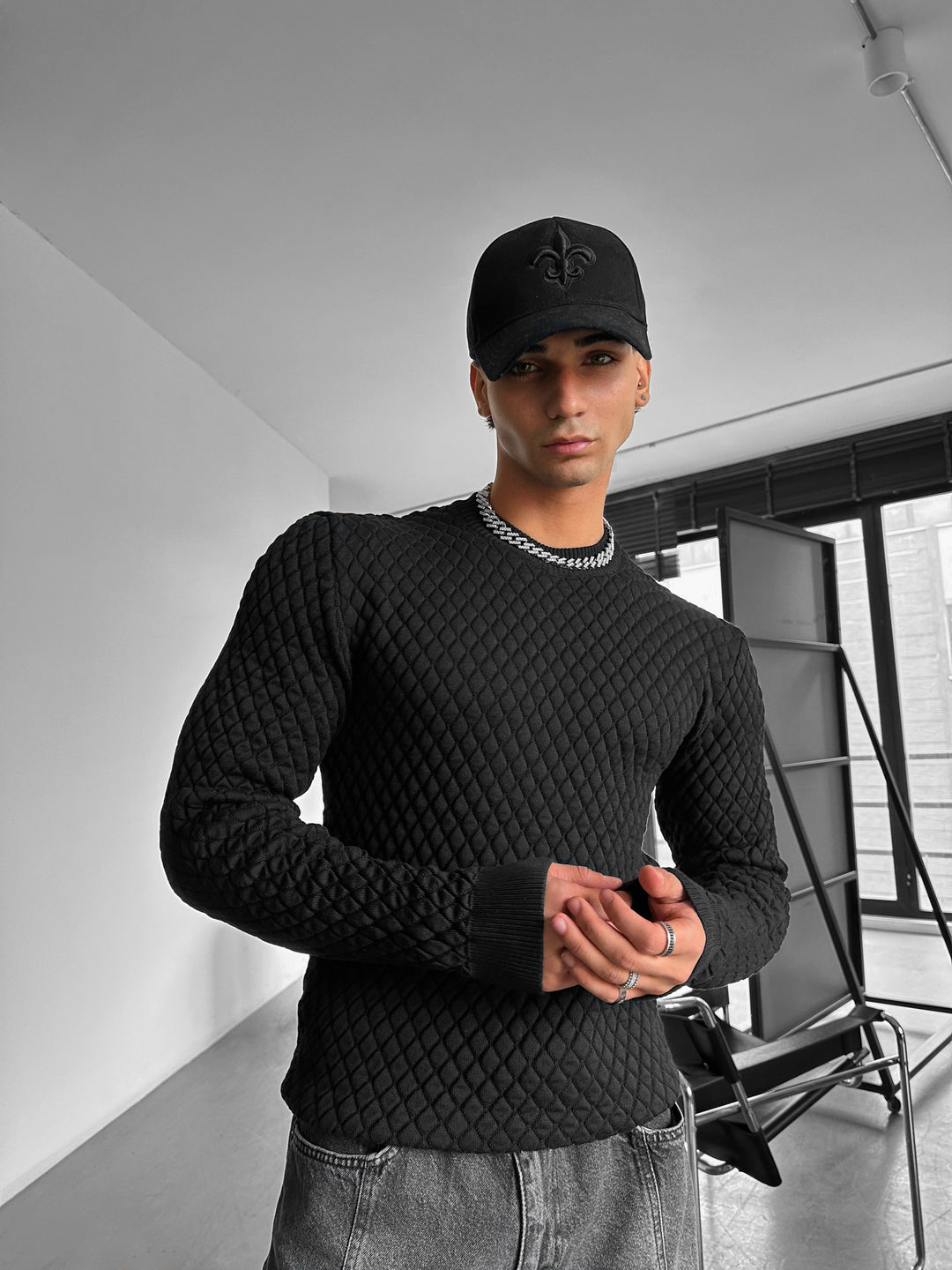 Slim Fit Textured Sweater - Black