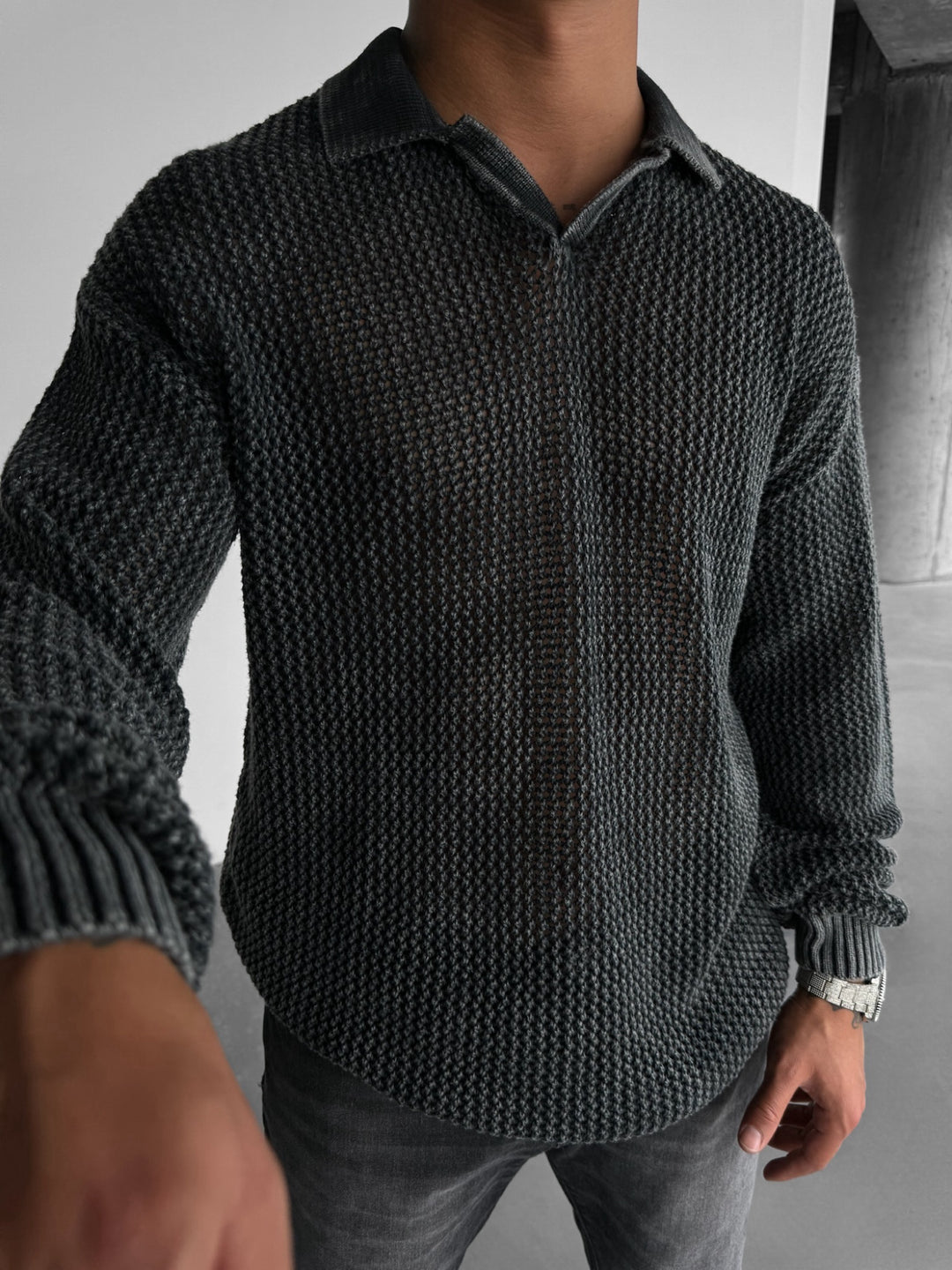 Oversize Rusty Collar Knit Sweater - Black