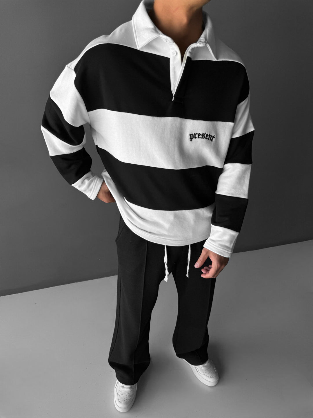 Oversize Collar Strip Sweater - Black