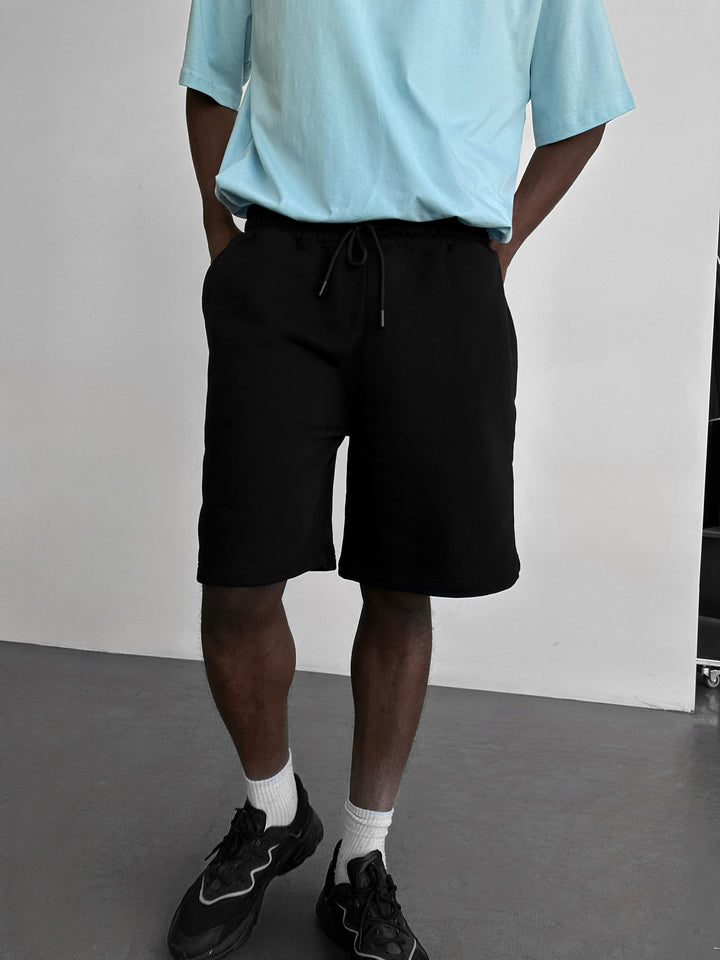 Loose Fit Basic Shorts - Black