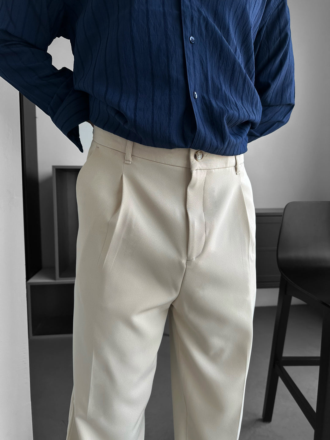 Loose Fit Pleated Trousers - Beige