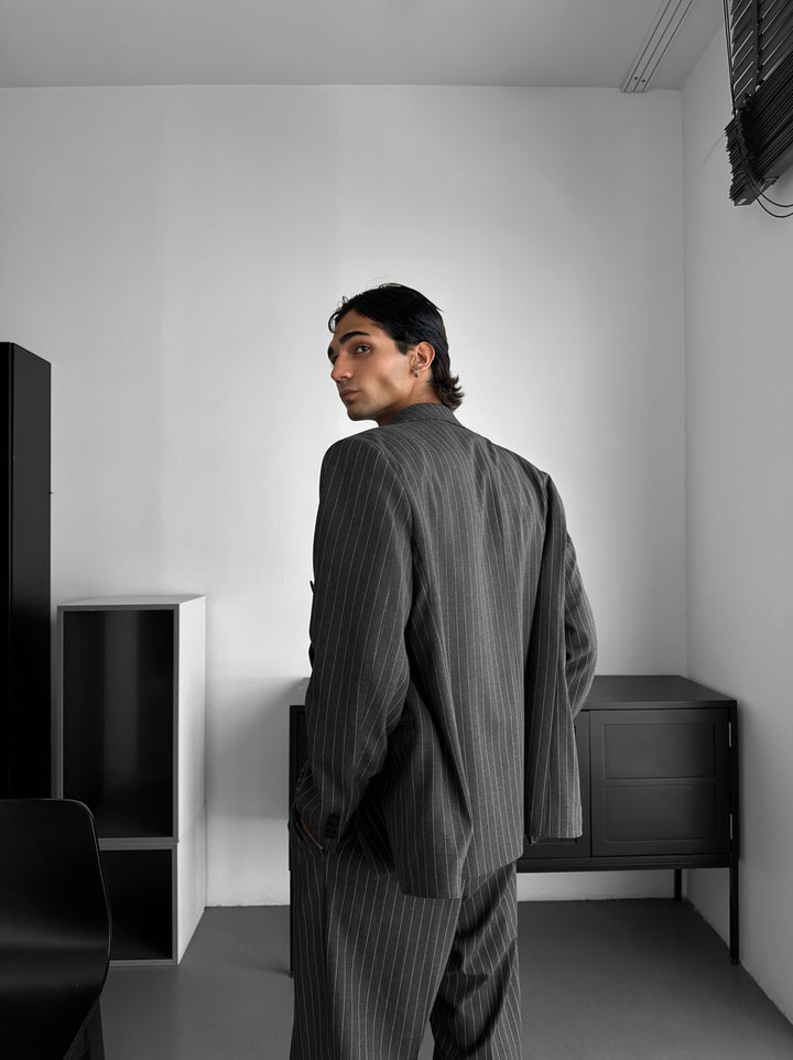 Oversize Pinstripe Double-Breasted Suit - Anthracite