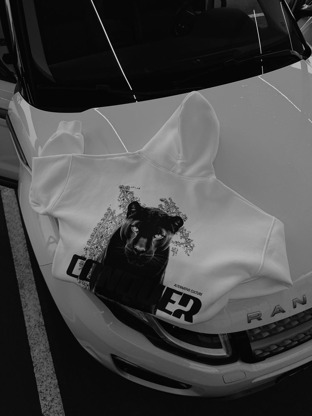 Oversize Conquer Hoodie - Ecru