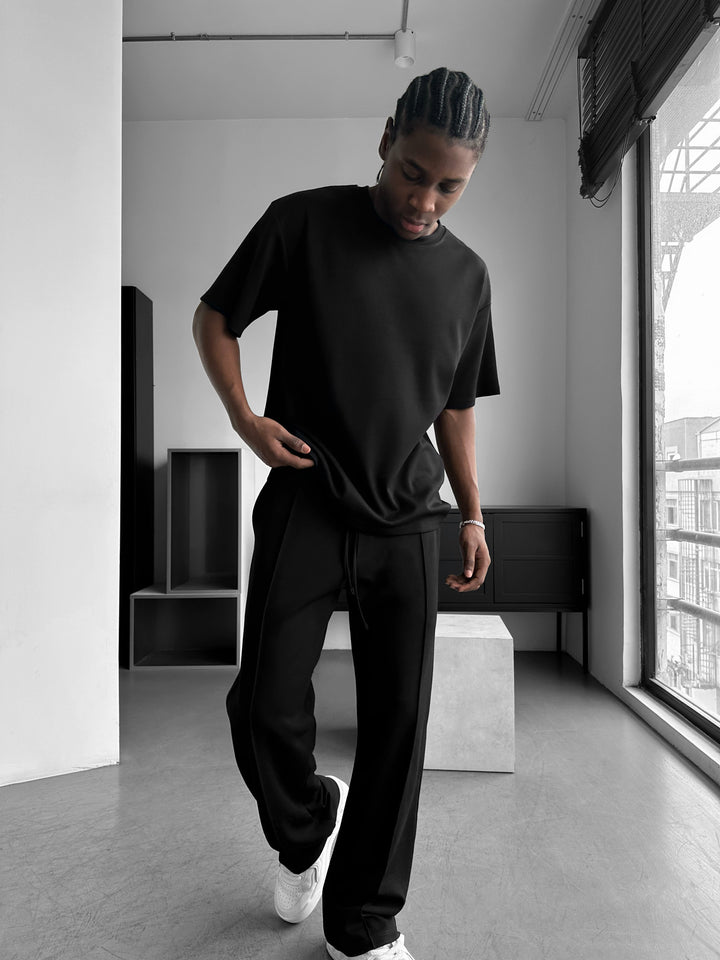 Loose Fit Basic Pleated Trousers - Black