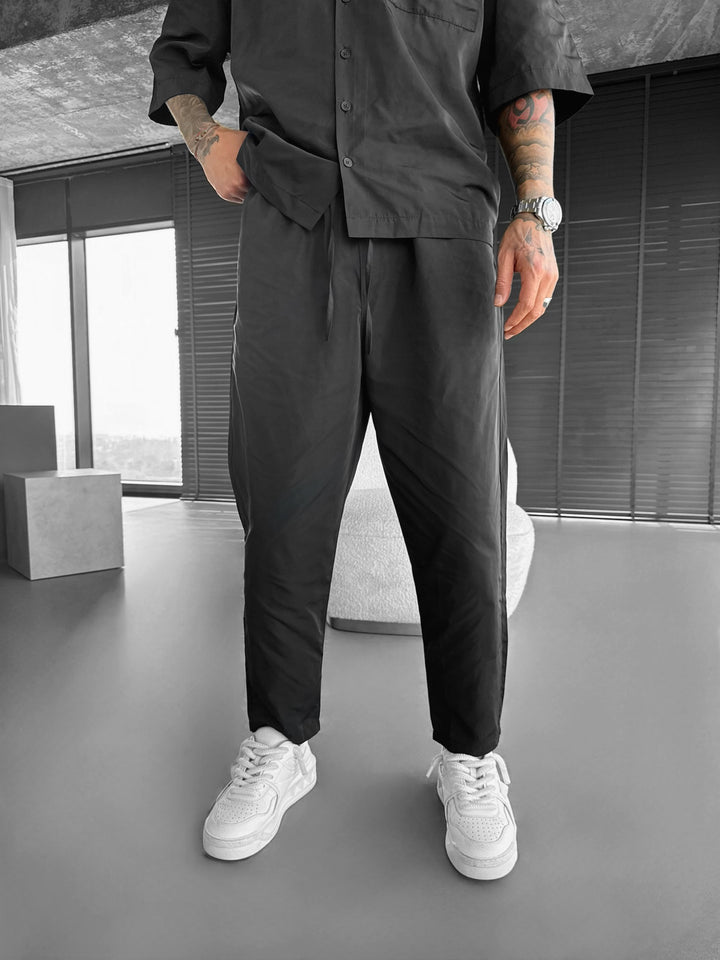 Loose Fit Basic Trousers - Black