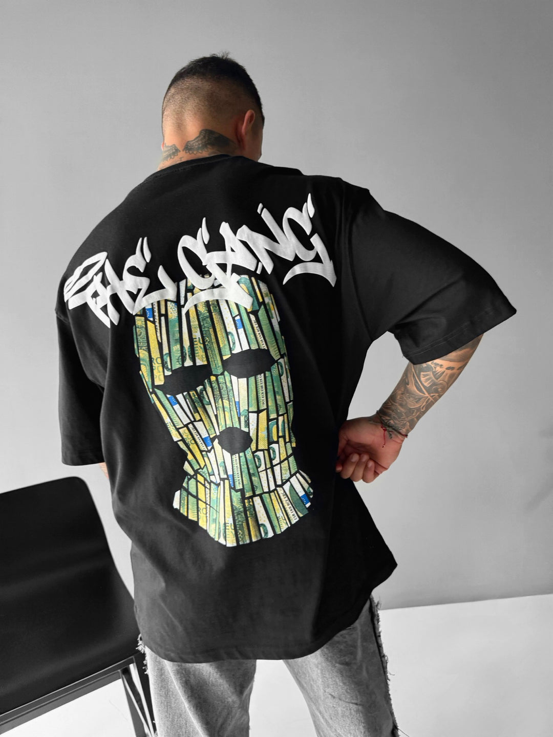 Oversize 'The Gang' T-shirt - Black