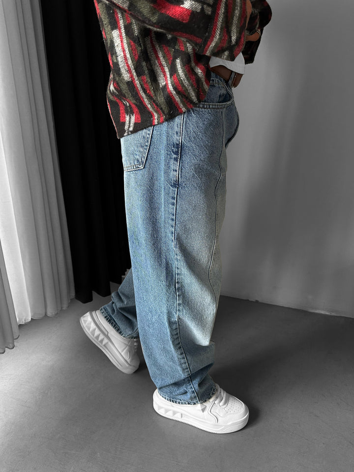 Front Line Baggy Jeans - Light Blue