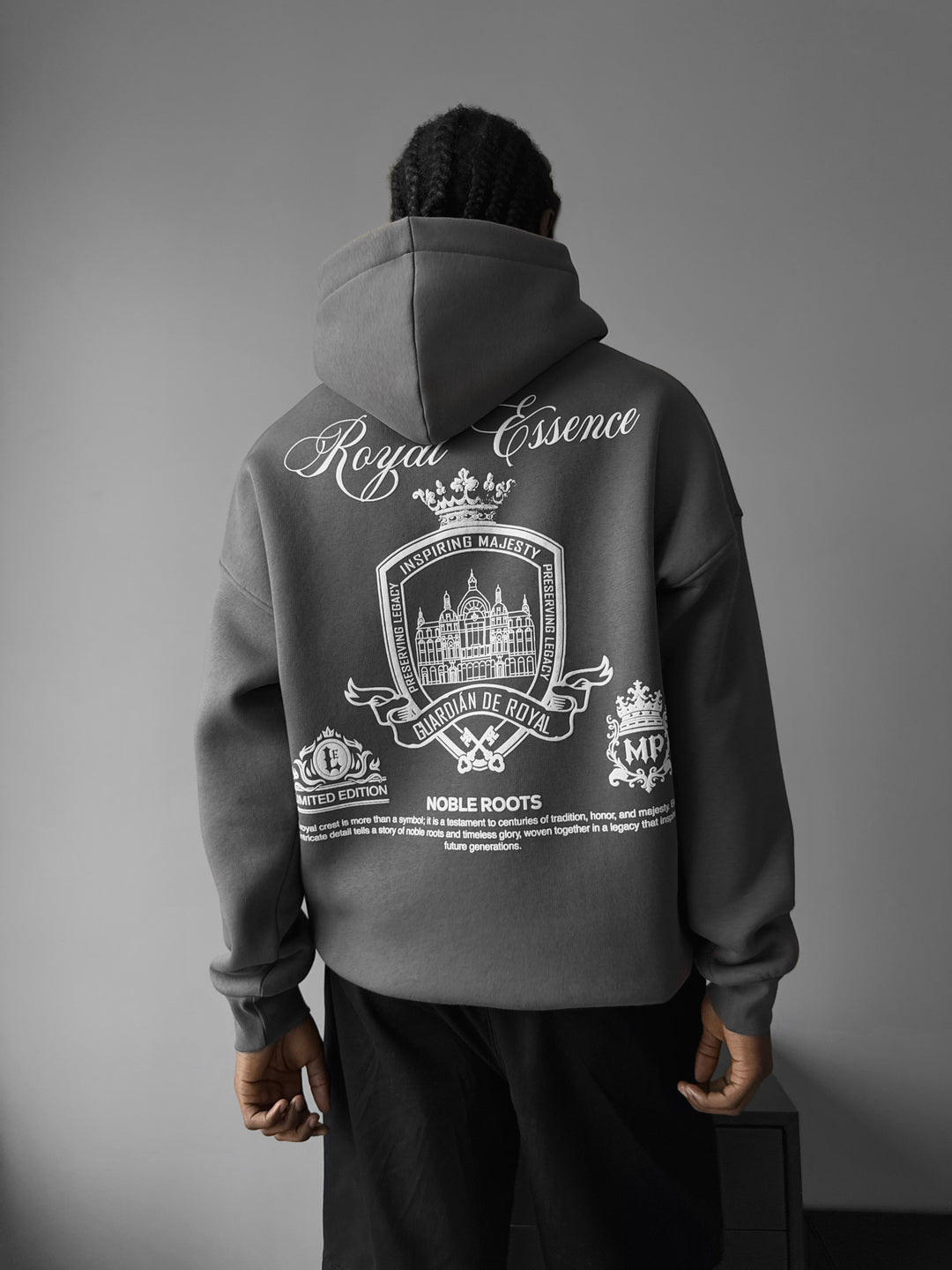 Oversize 'Royal Essence' Hoodie - Anthracite