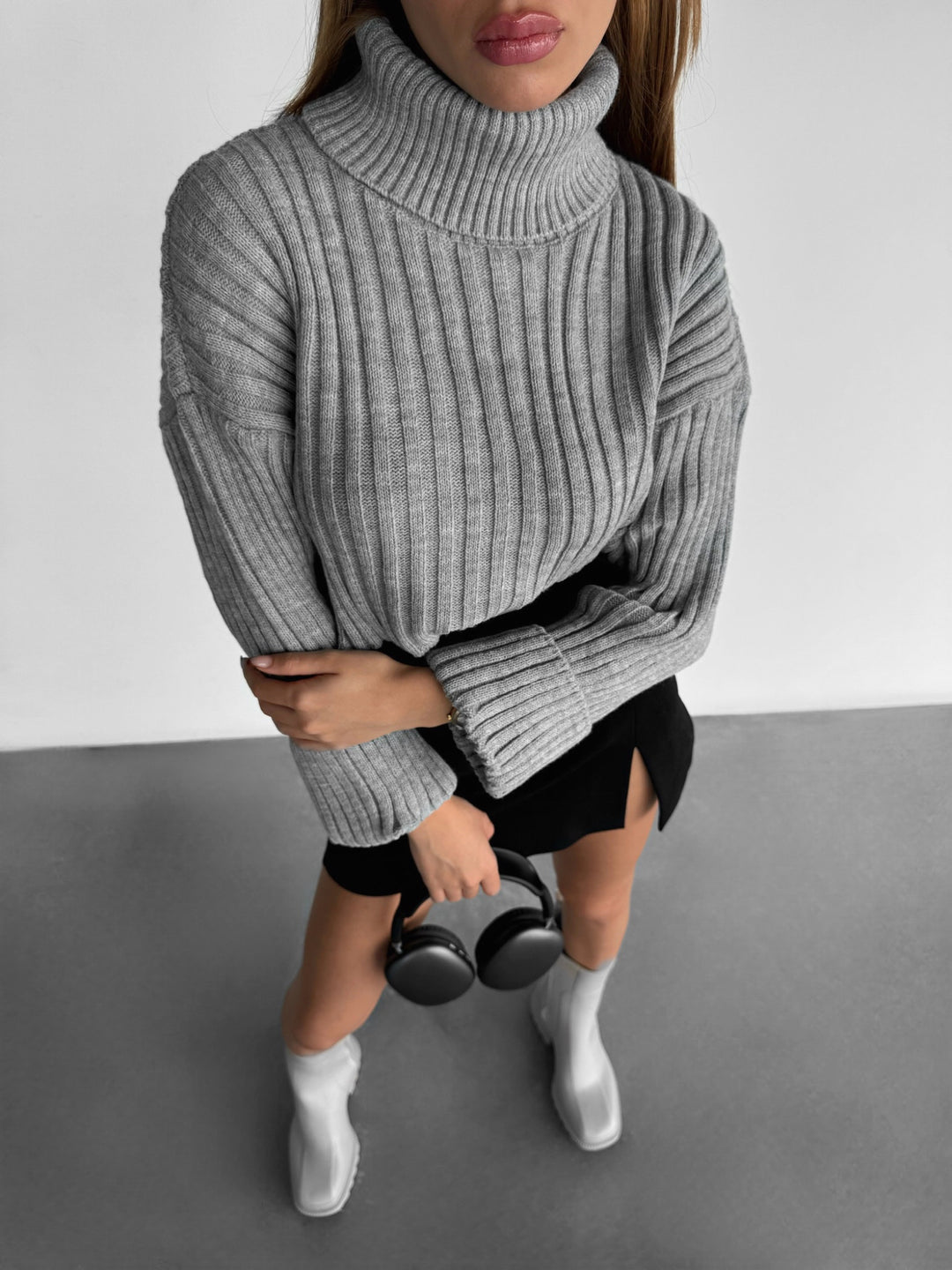 Long Arm Collar Sweater - Grey