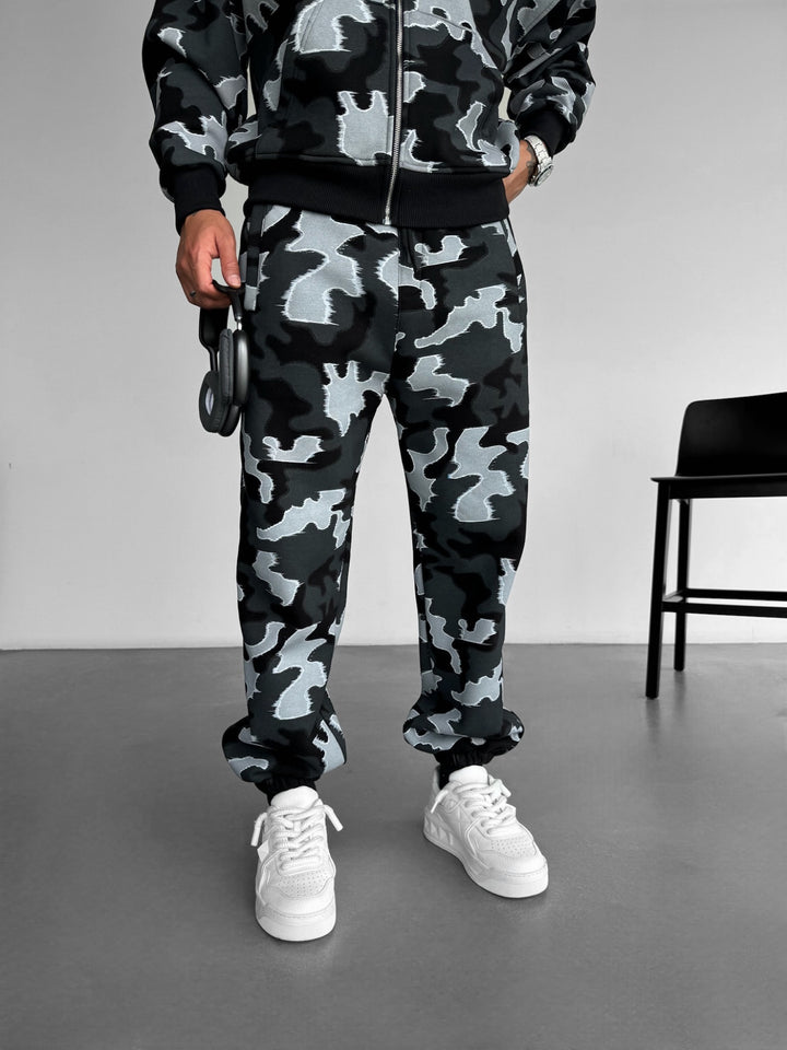 Camouflage Sweatpants - Black