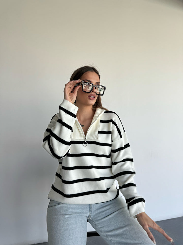 Thin Striped Zipper Sweater - Ecru