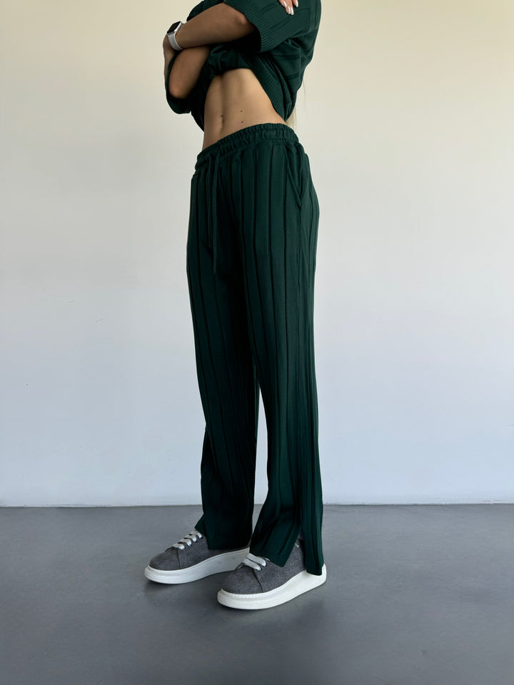 Loose Fit Wide Ribbed Pant - Emerald Green