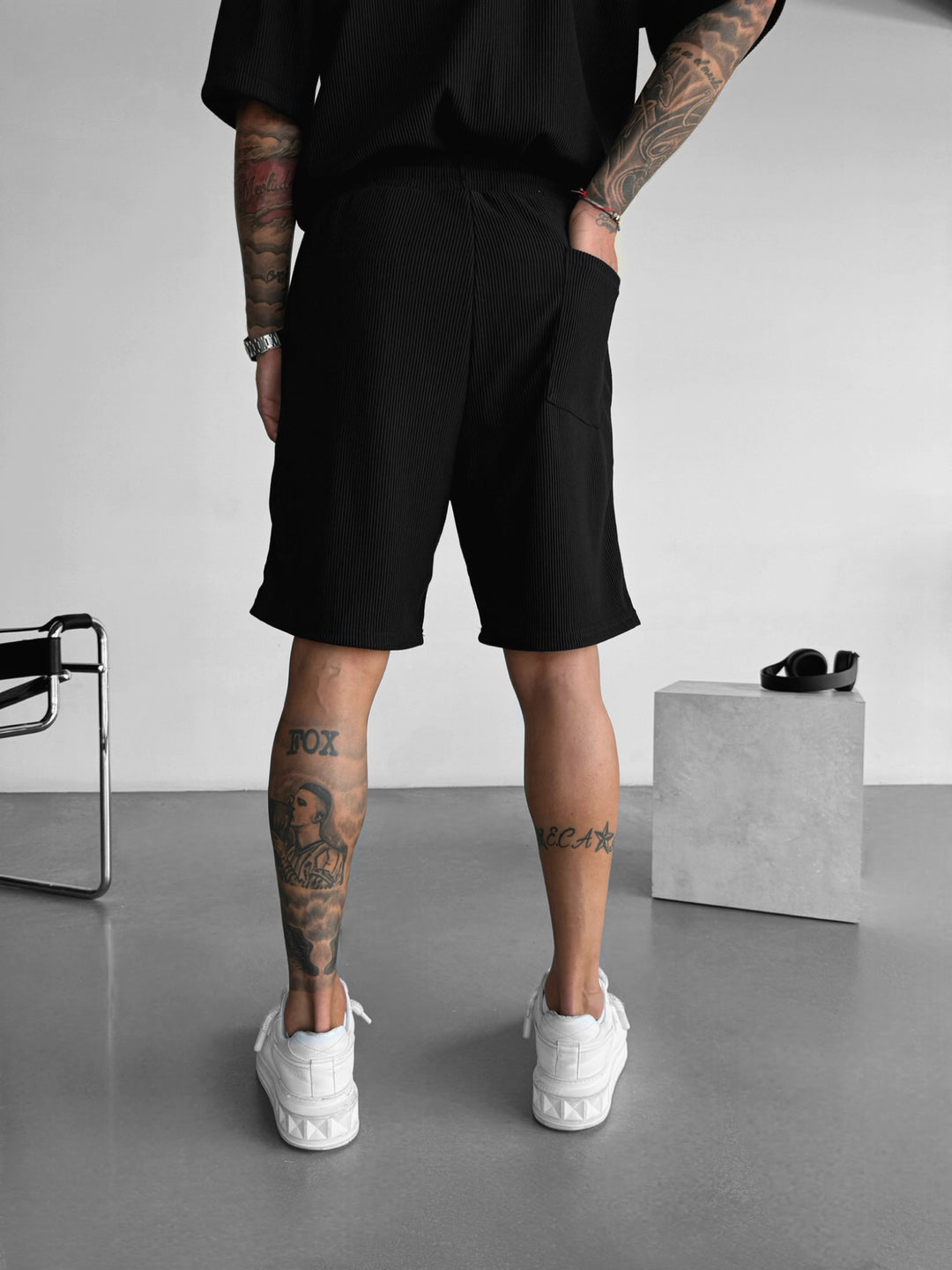 Loose Fit Cord Shorts - Black