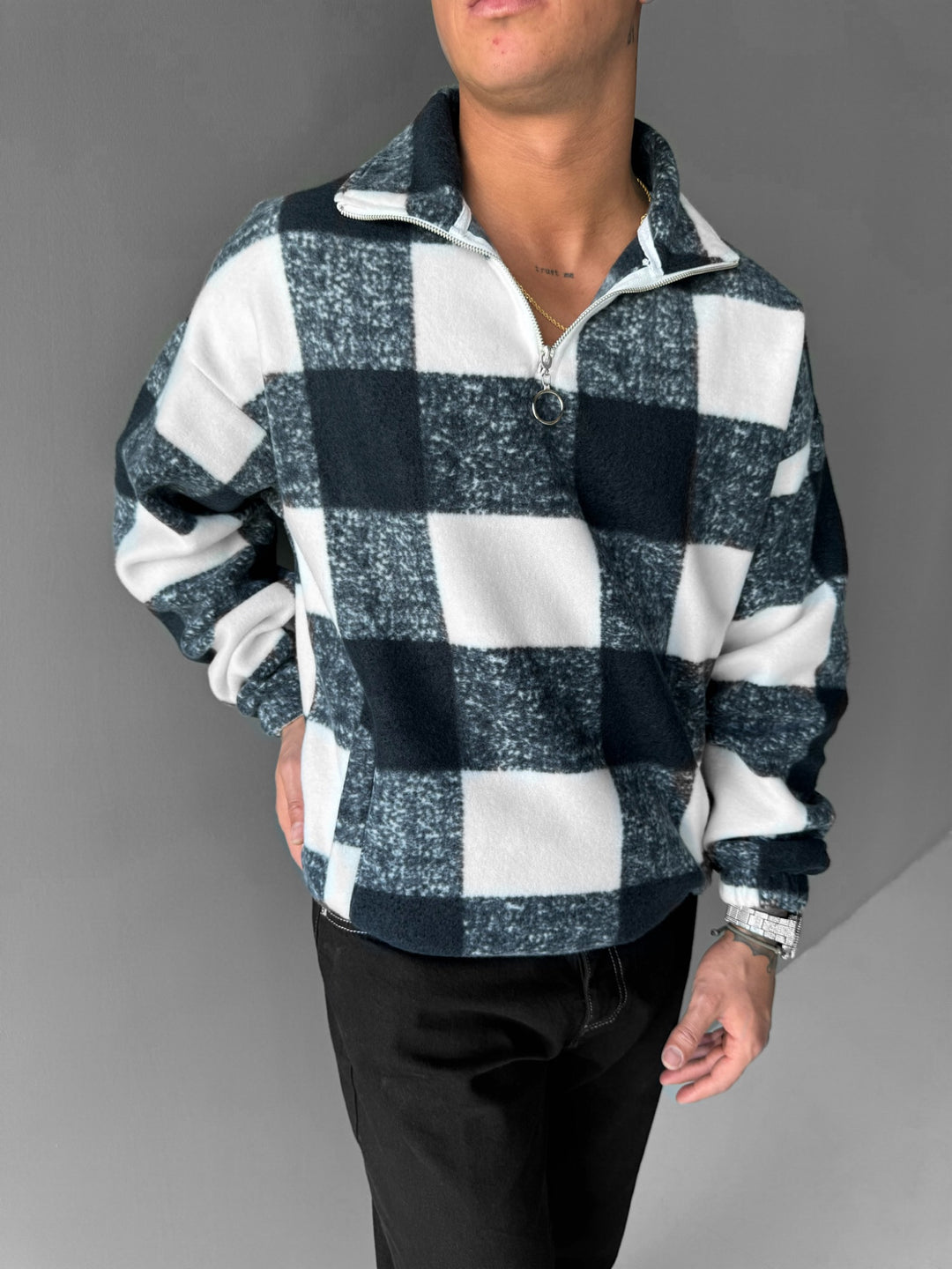 Oversize Checked Zipper Pullover - Black