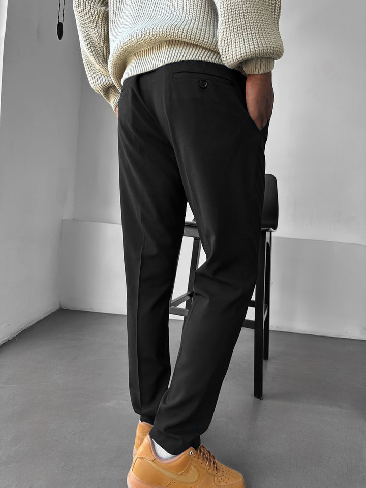 Comfort Pleated Trousers - Black