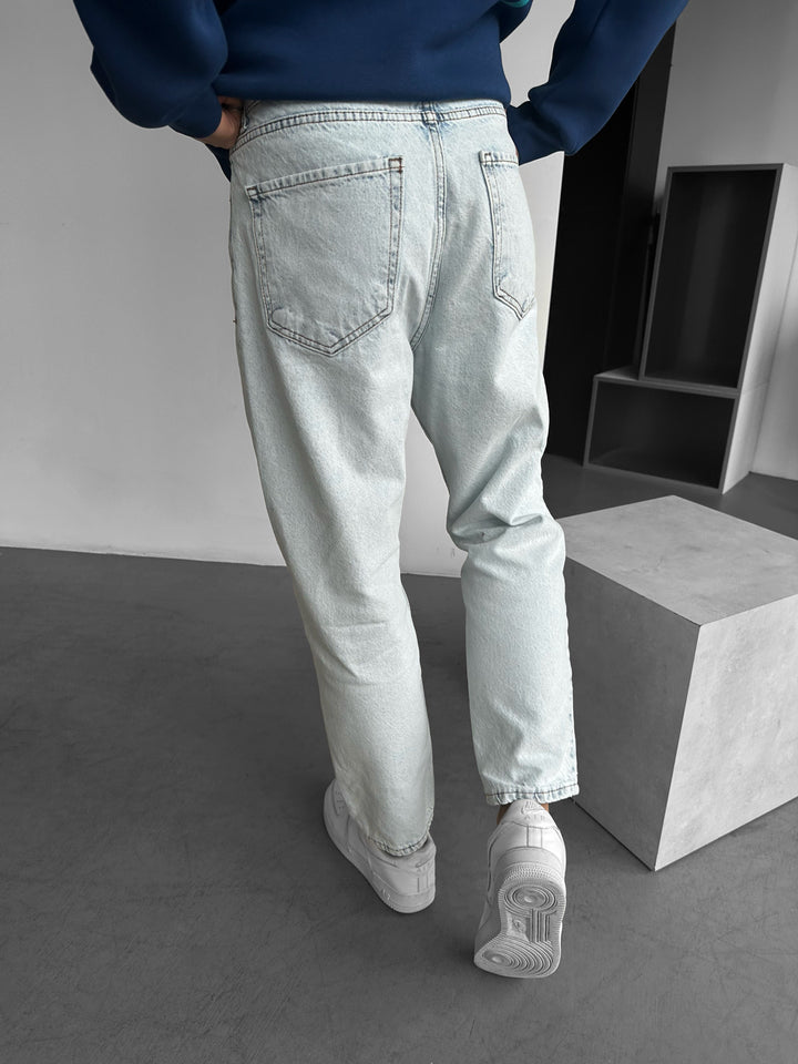 Boyfriend Torn Jeans - Ice Blue