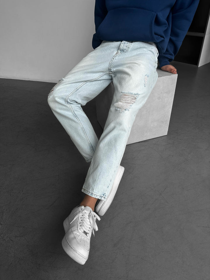 Boyfriend Torn Jeans - Ice Blue