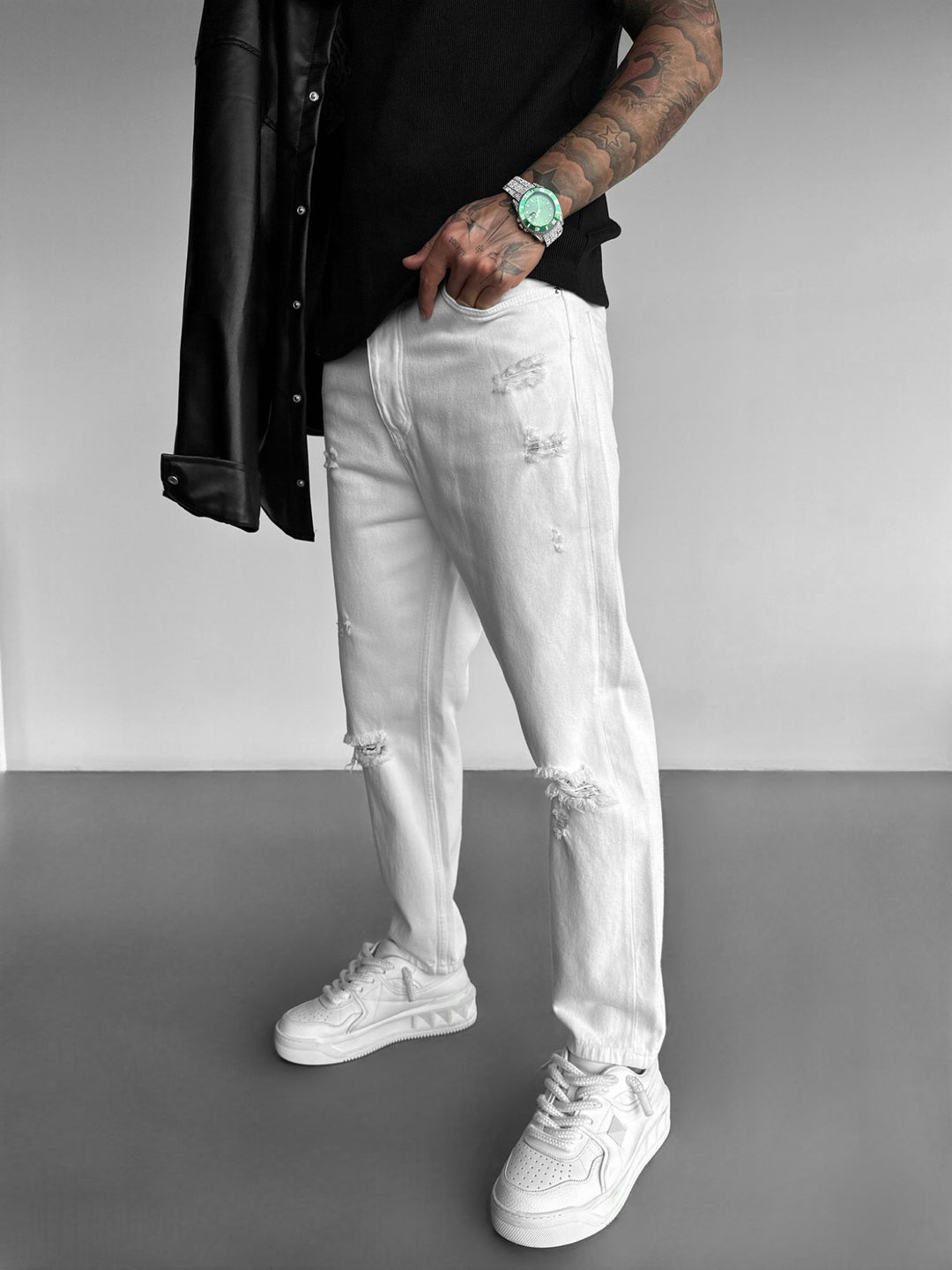 Baggy Torn Jeans - White