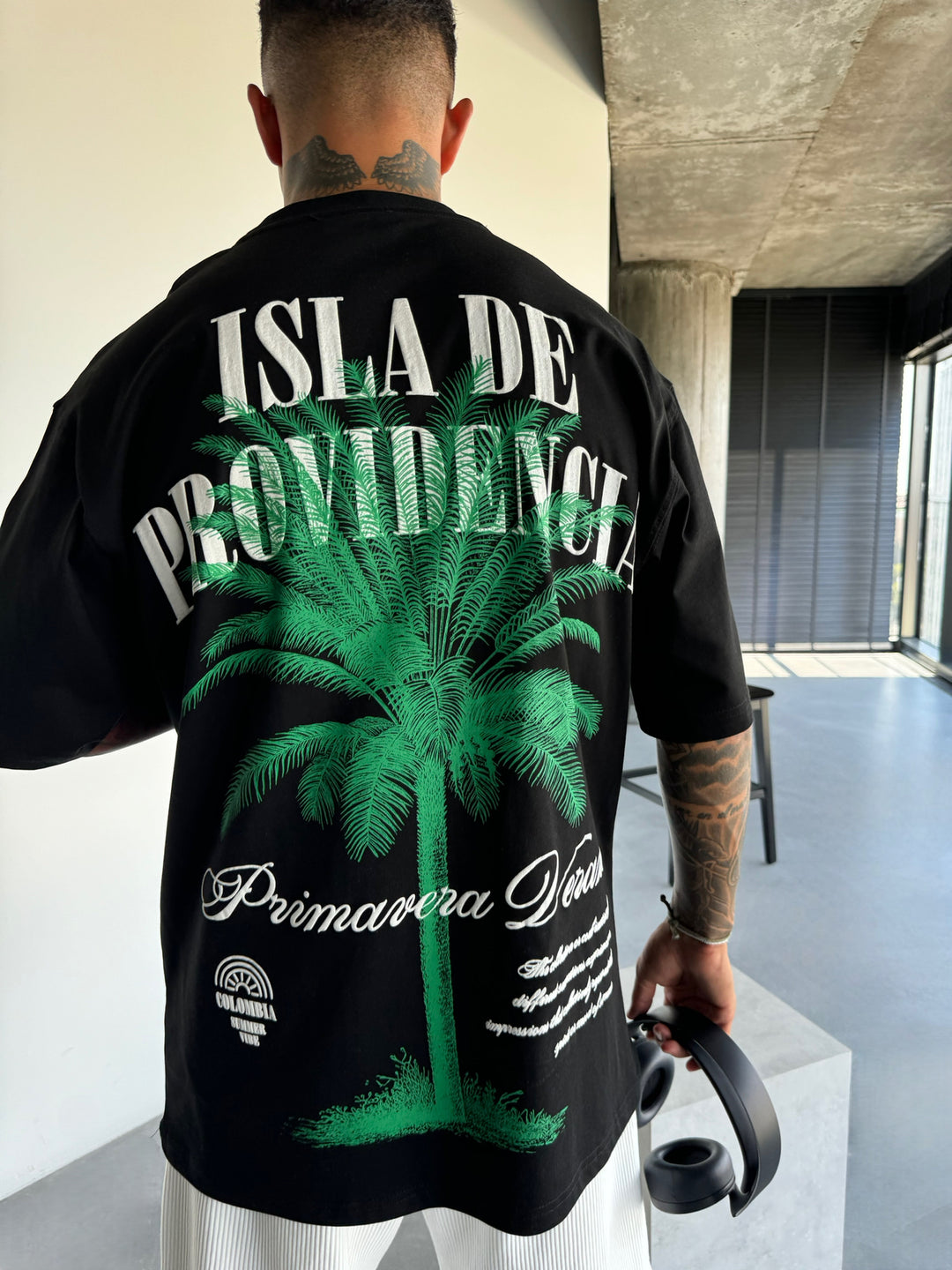 Oversize Isla de Providencia T-Shirt - Black