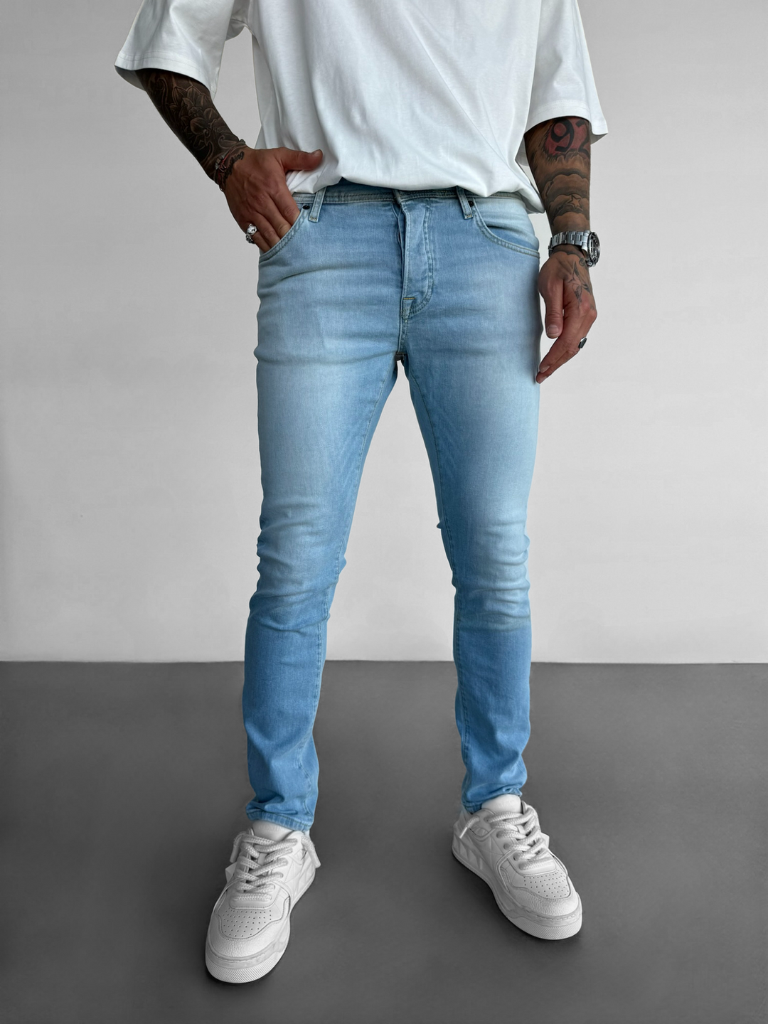 Slim Fit Washed Jeans - Light Blue