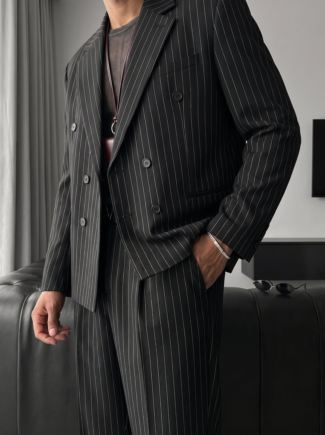 Oversize Pinstripe Double-Breasted Suit - Black