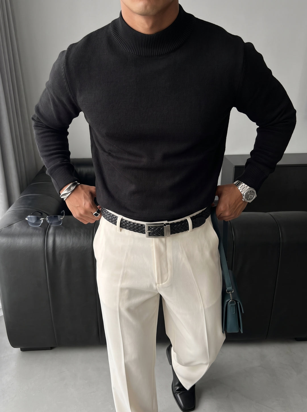 Loose Fit Half Neck Pullover - Black