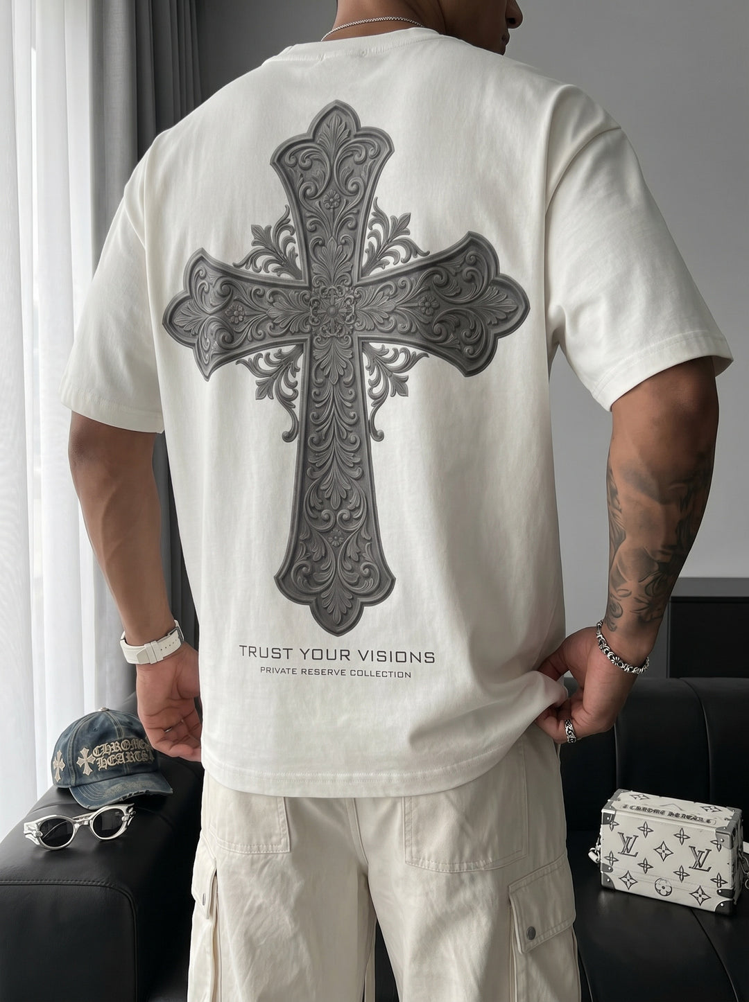 Oversize Cross T-shirt - Ecru