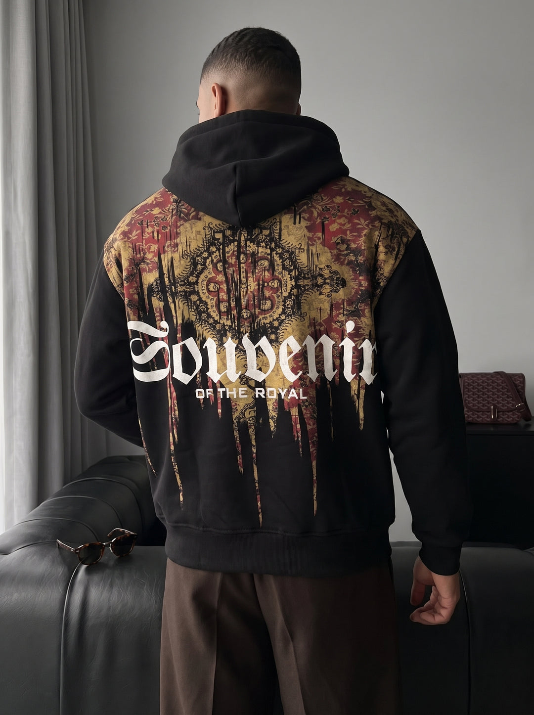 Oversize Souvenir Hoodie - Black