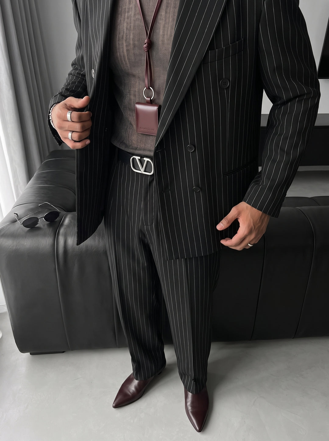 Oversize Pinstripe Double-Breasted Suit - Black