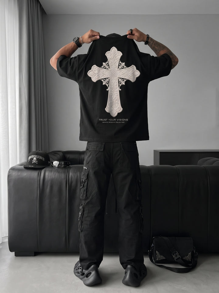 Oversize Cross T-shirt - Black