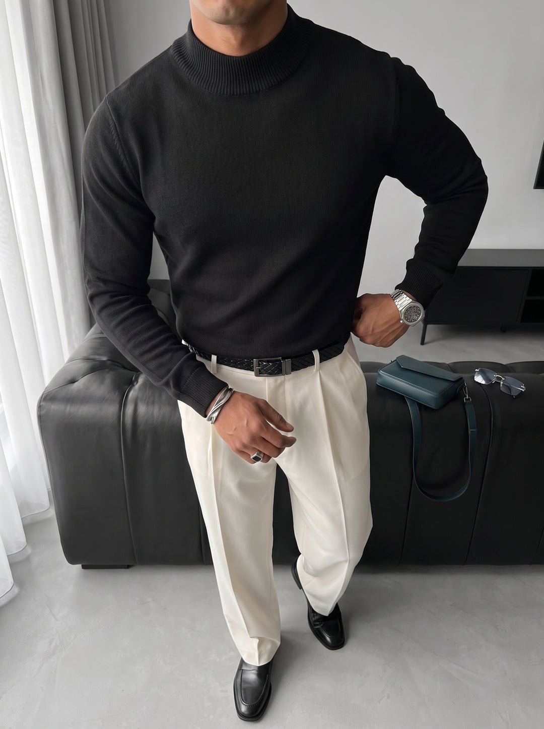 Loose Fit Half Neck Pullover - Black