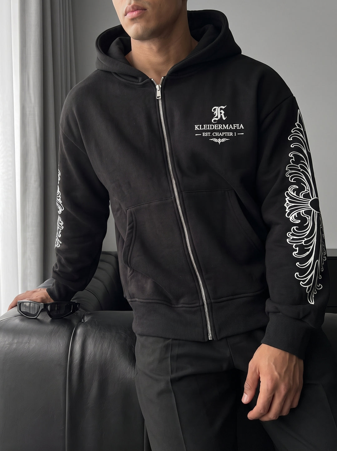 Oversize Motif Zipper Hoodie - Black